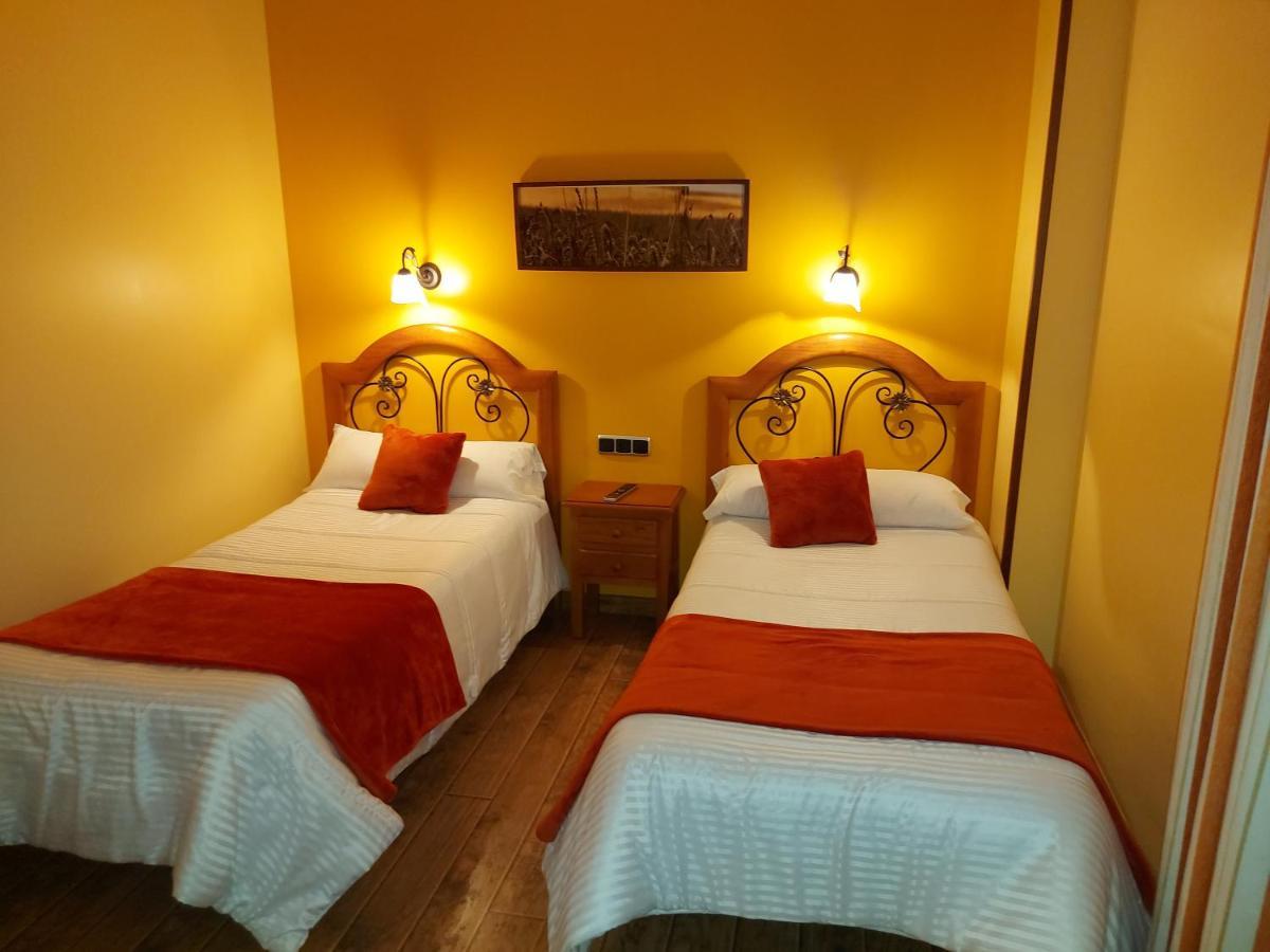 Hotel Rural Venta Del Alon Villalon de Campos Exteriör bild