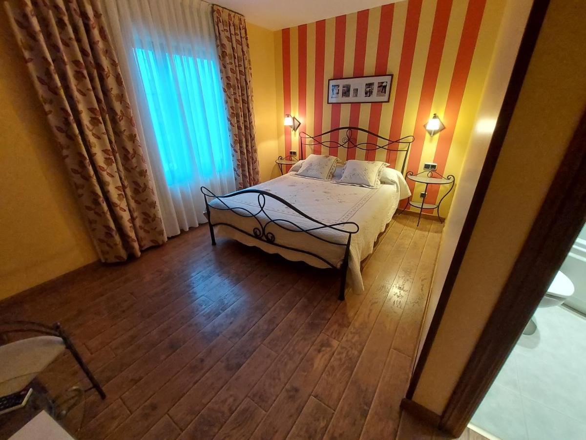Hotel Rural Venta Del Alon Villalon de Campos Exteriör bild