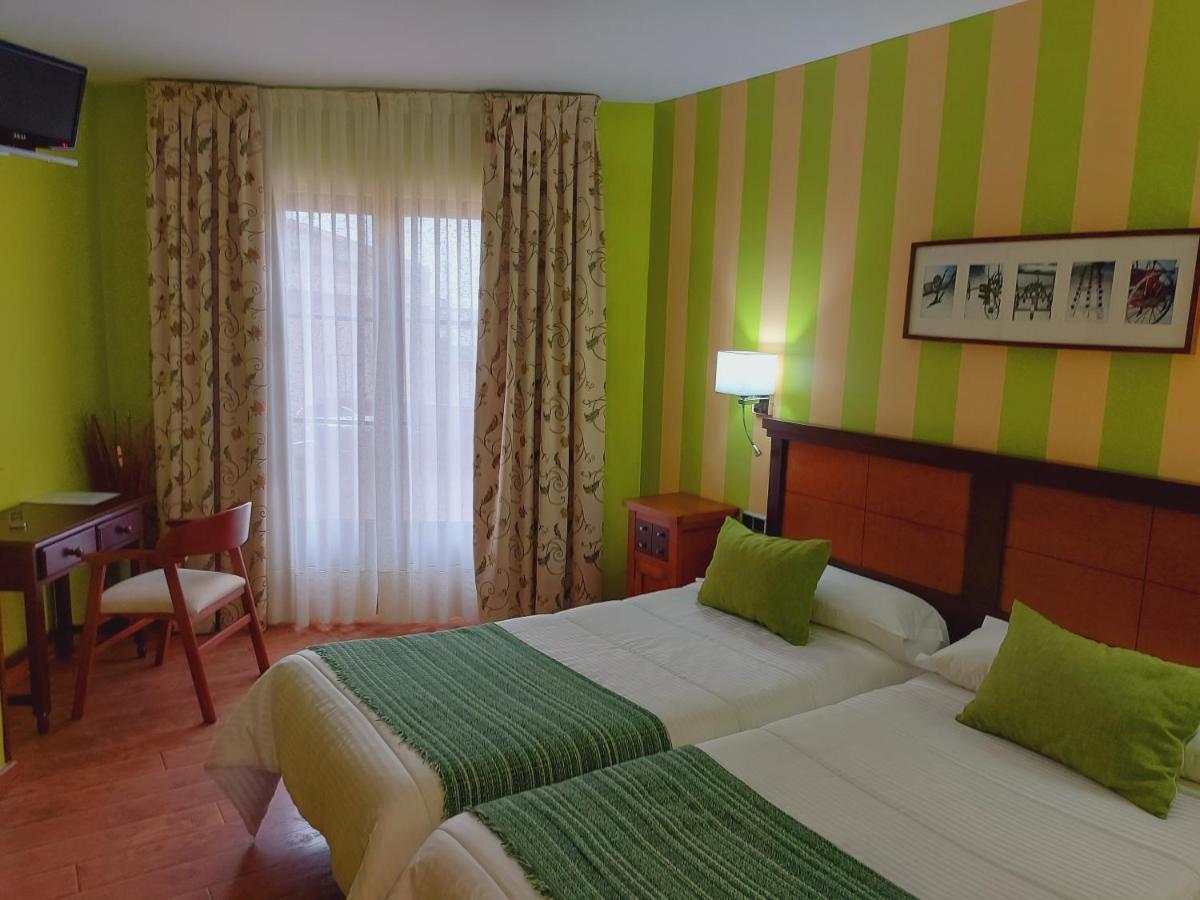 Hotel Rural Venta Del Alon Villalon de Campos Exteriör bild