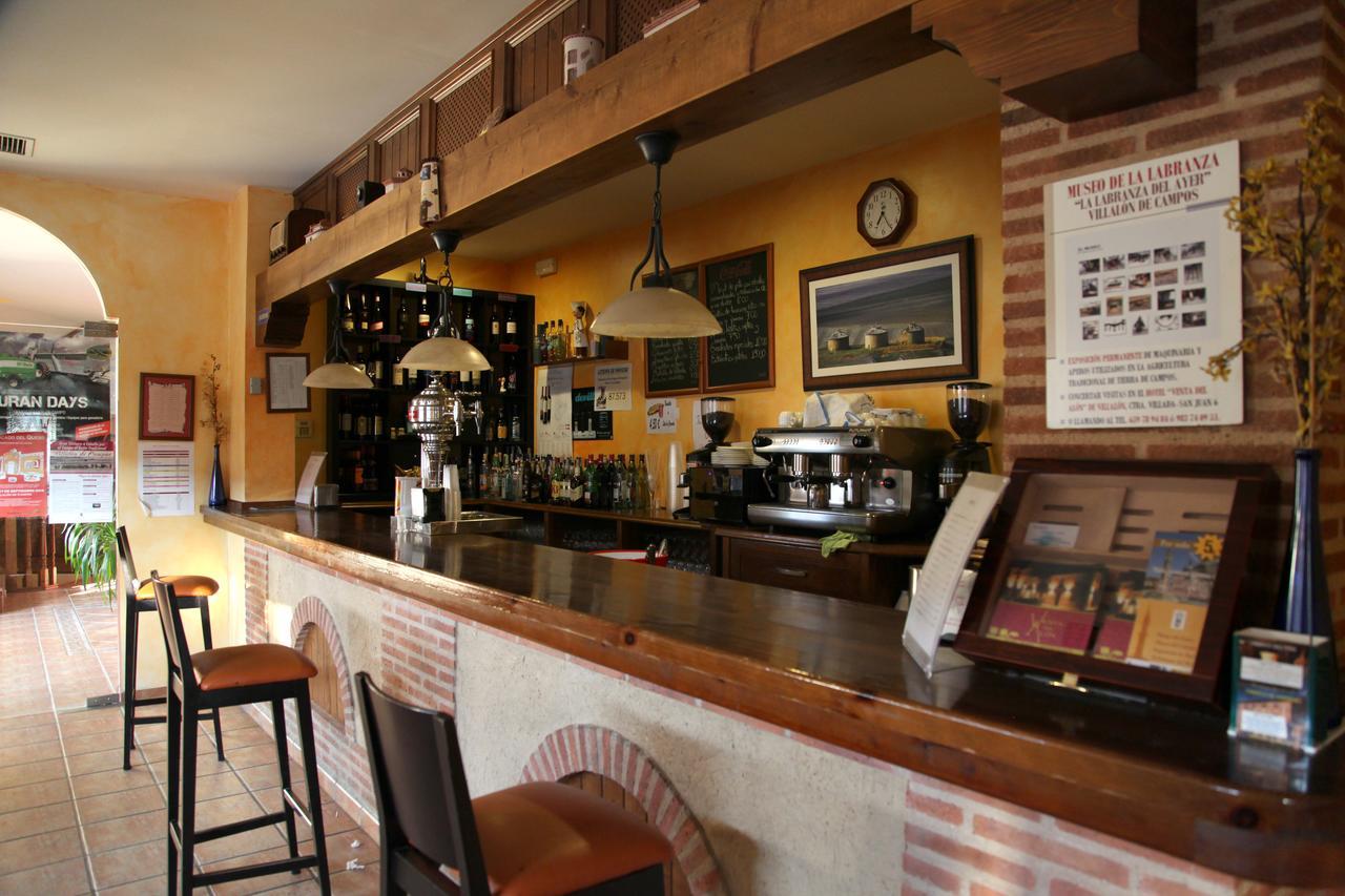 Hotel Rural Venta Del Alon Villalon de Campos Exteriör bild
